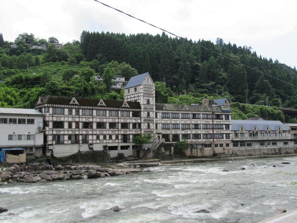 Amagase Onsen Hotel Suikoen Хита Экстерьер фото