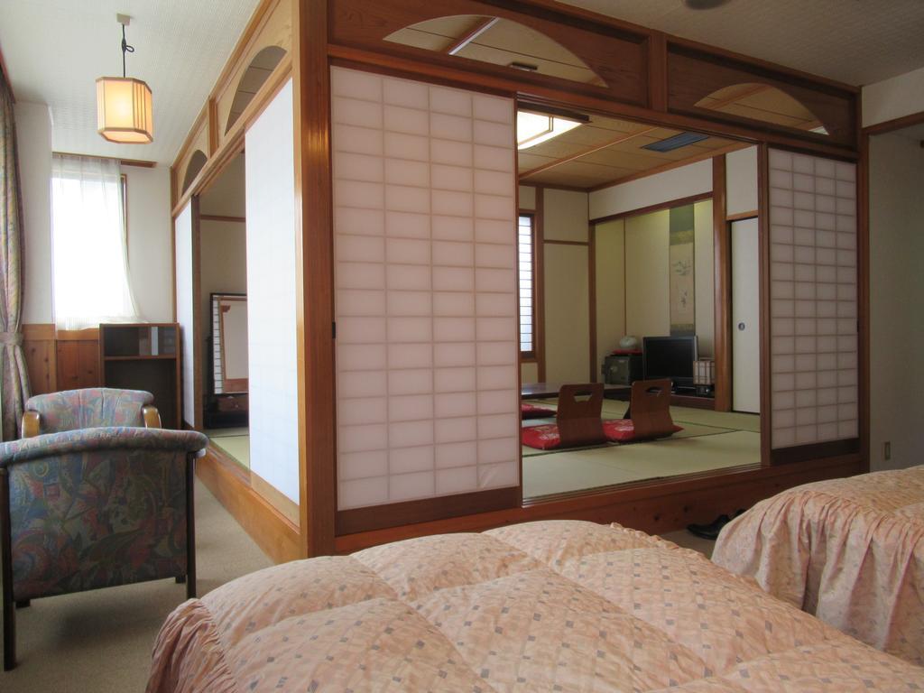 Amagase Onsen Hotel Suikoen Хита Экстерьер фото